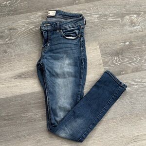 00s Hollister Womens Jeans